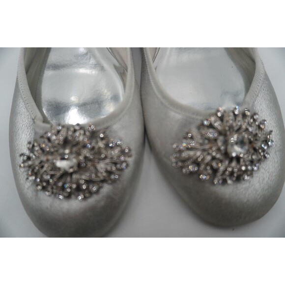 Badgley Mischka Silver Flats with Embellishment - Picture 3 of 10